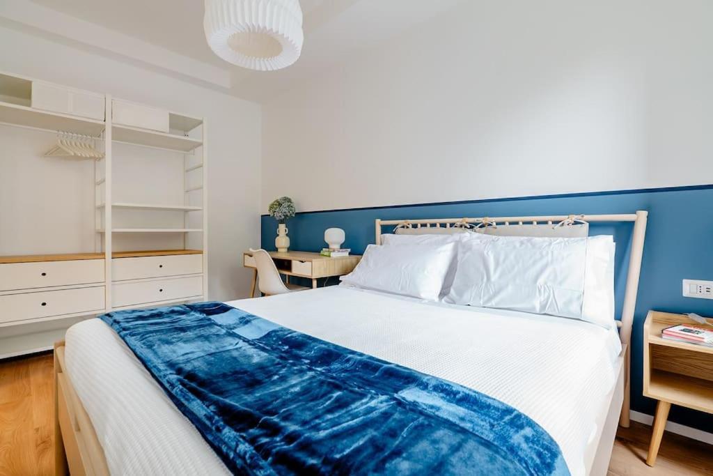 Luxury 1 Bedroom Apartment, Close To San Siro, Fiera And 10 Min Metro To Duomo Milan Exterior photo